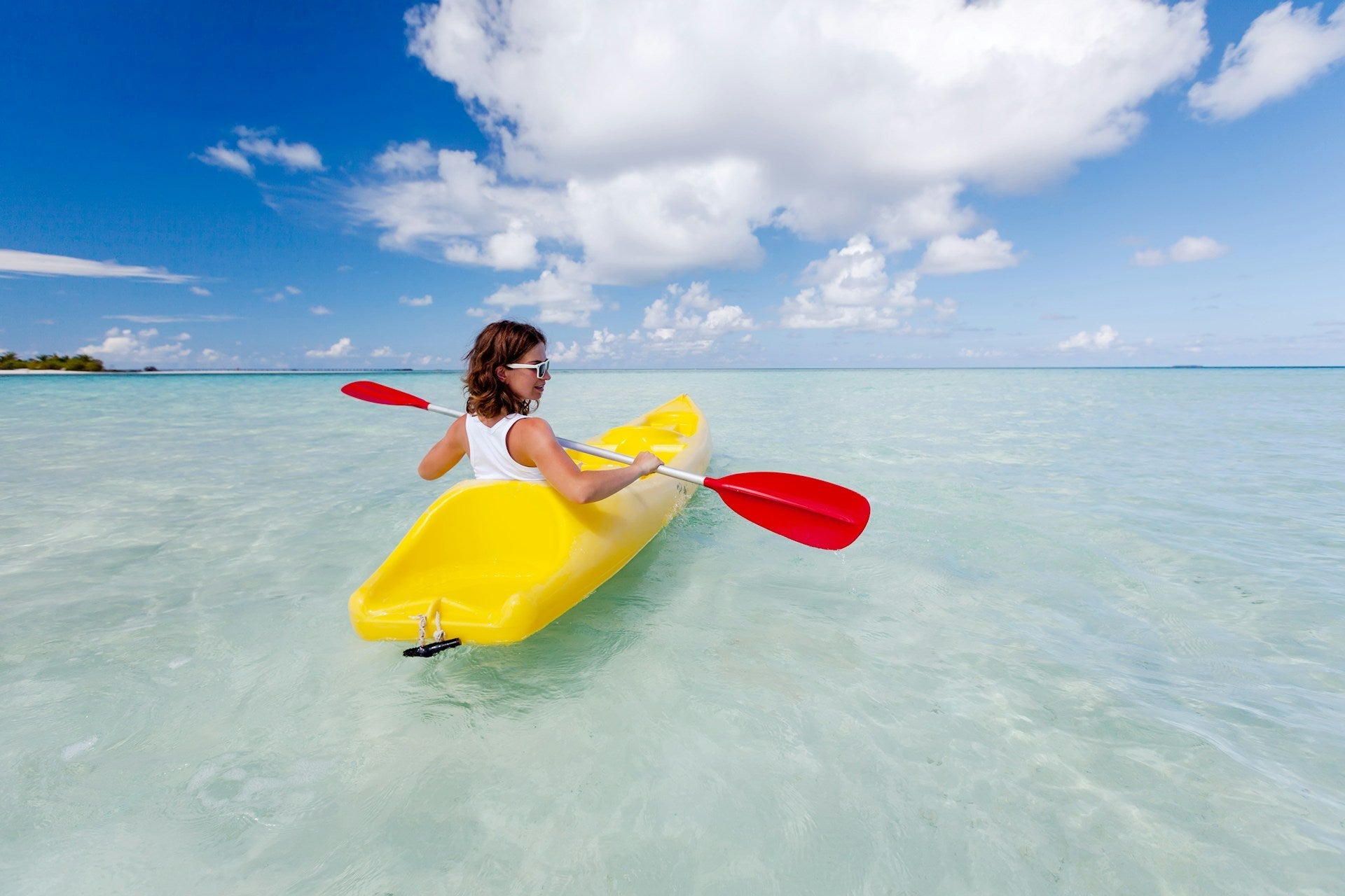 Weight and Balance: Choosing Kayak Paddles for Your Body Type